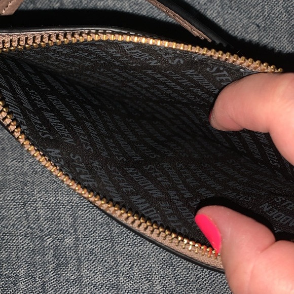 Steve Madden Wristlet - Picture 5 of 5